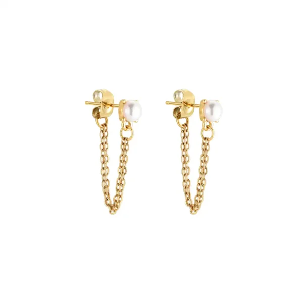 Texte Alternatif (Alt Tag) pour la photo : Boucles d'oreilles dorées Alluring Chain Pearl Dottilove en acier inoxydable avec perle blanche suspendue sur fond élégant - Bijoux Les Trésors d'Emma 974 Réunion.