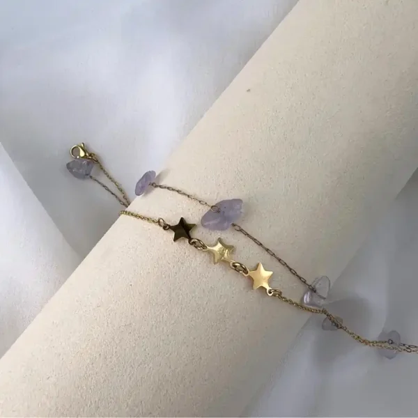 Chaîne de cheville dorée Chained Herzchen Dottilove en acier inoxydable avec motifs petits cœurs et pierres scintillantes, 22cm + 3cm - Bijoux Les Trésors d'Emma 974 Réunion.